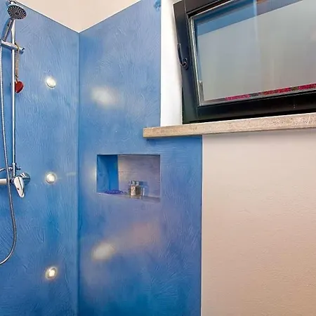 Sleeps 10 Pool Air Con * Sambada
