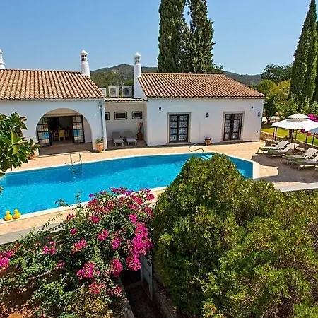 Sleeps 10 Pool Air Con *