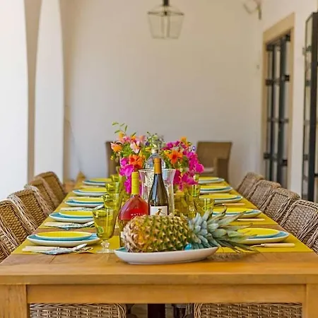 Sleeps 10 Pool Air Con Villa Sambada