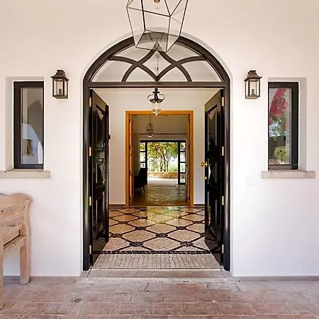 Sleeps 10 Pool Air Con Villa *