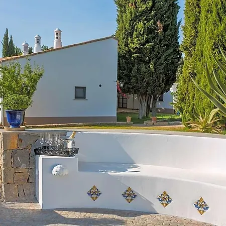 Sleeps 10 Pool Air Con *